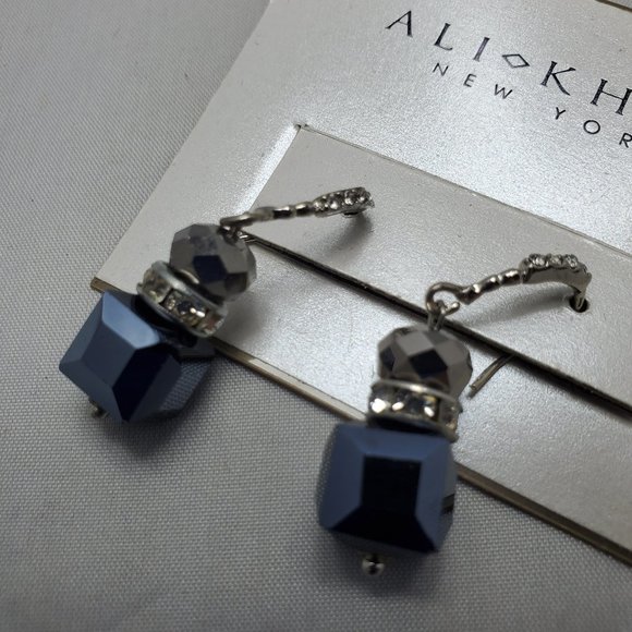 Ali khan glass cube bead black with rhinestone fish hook earring - Picture 3 of 4